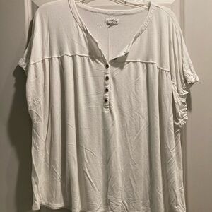 Wonderly White Women's Top